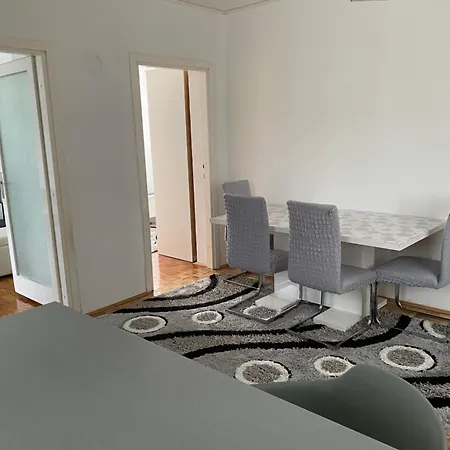 Vista Castle Apartment